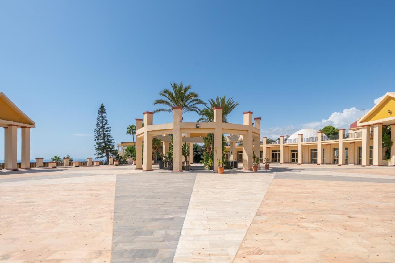 Soek La Romana Seafront Μαρμπέλλα Εξωτερικό φωτογραφία